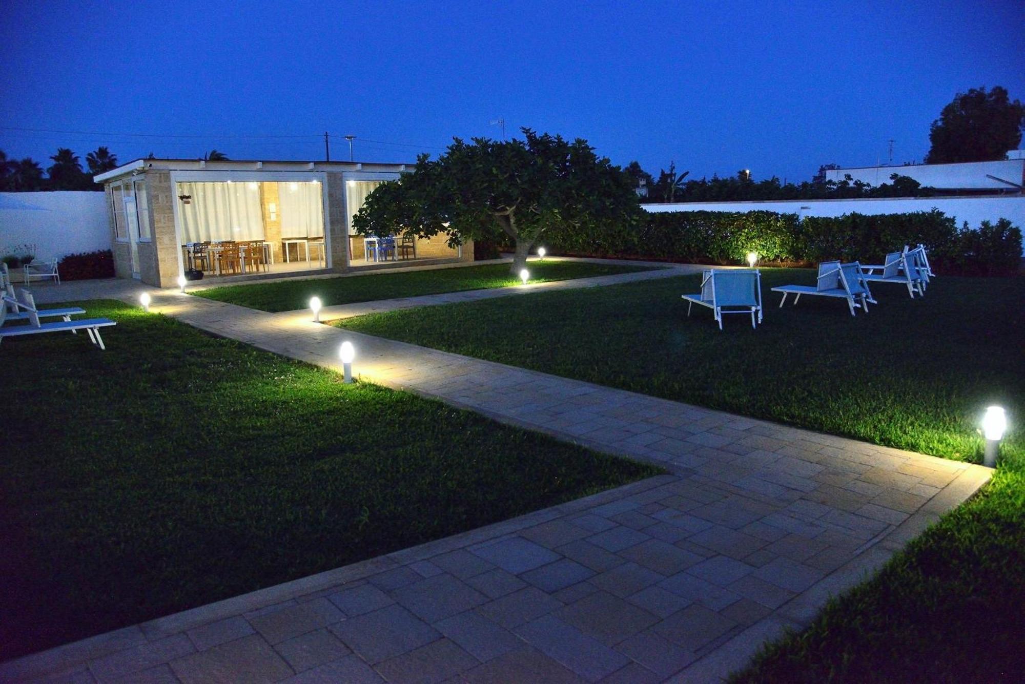 B&B Domus Terra Mare Torre San Giovanni Exterior foto